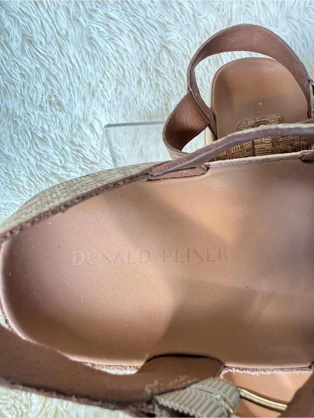 Donald Pliner Jesmin Platform Wedge Sandals Gold Embossed Leather Size7.5
